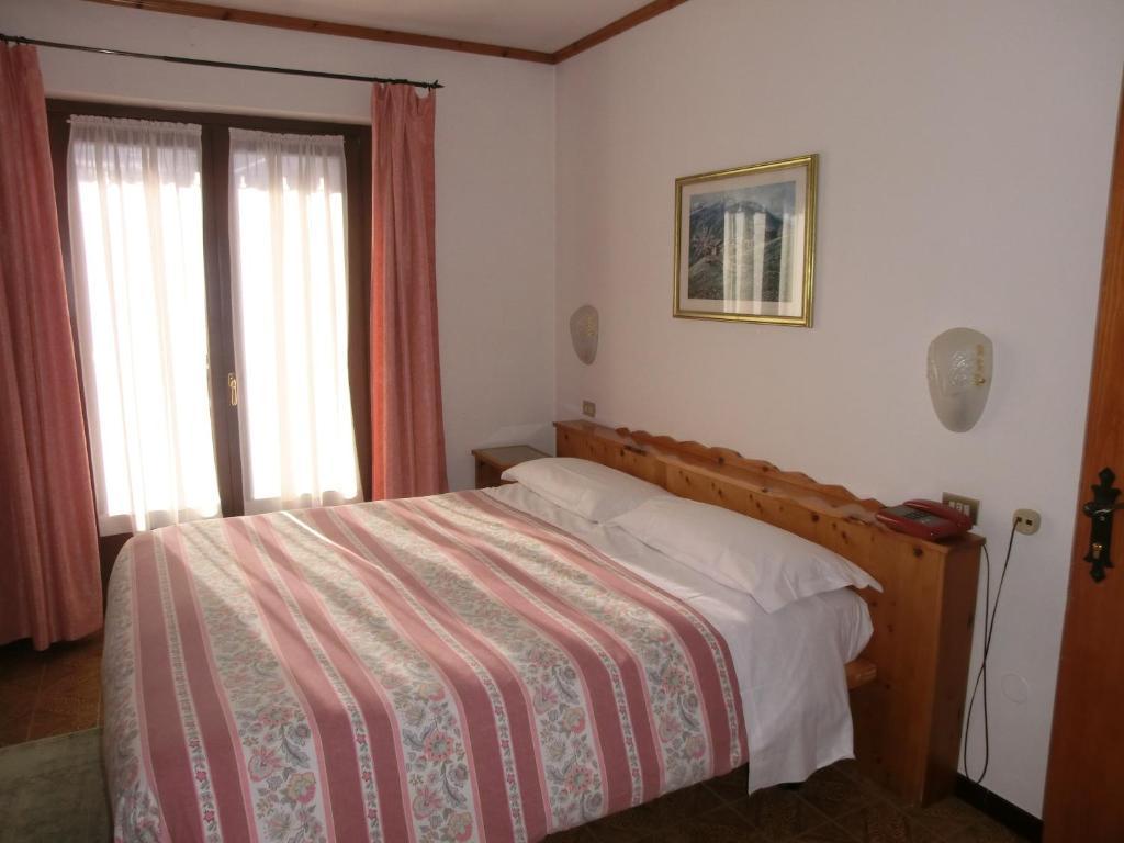 Hotel Piccolo Mondo Bormio Habitación foto
